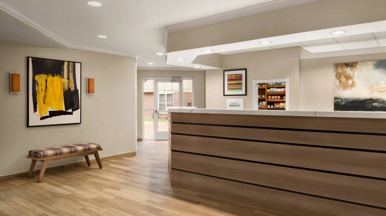 <b>Residence Inn Chicago Bloomingdale Lobby</b>. Images powered by <a href="https://www.leonardoworldwide.com/" title="Leonardo Worldwide" target="_blank">Leonardo</a>.
