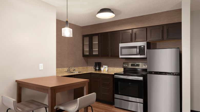 <b>Residence Inn Chicago Bloomingdale Room</b>. Images powered by <a href="https://www.leonardoworldwide.com/" title="Leonardo Worldwide" target="_blank">Leonardo</a>.