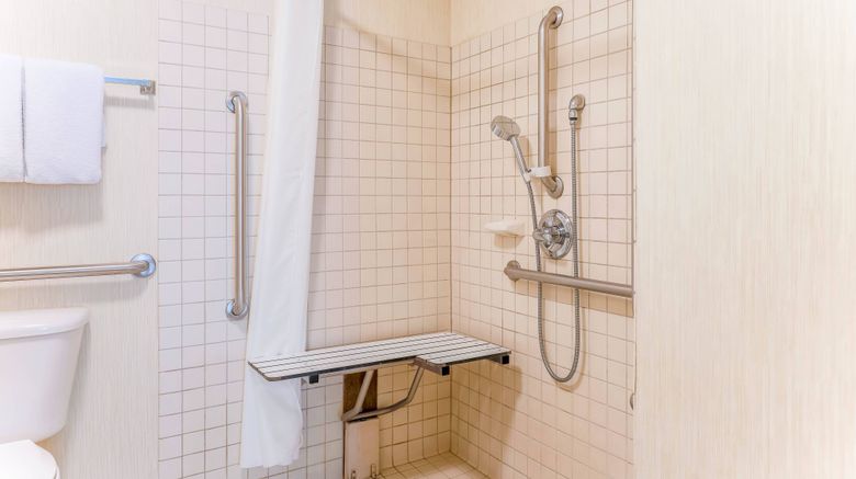 <b>Residence Inn Chicago Oak Brook Room</b>. Images powered by <a href="https://www.leonardoworldwide.com/" title="Leonardo Worldwide" target="_blank">Leonardo</a>.