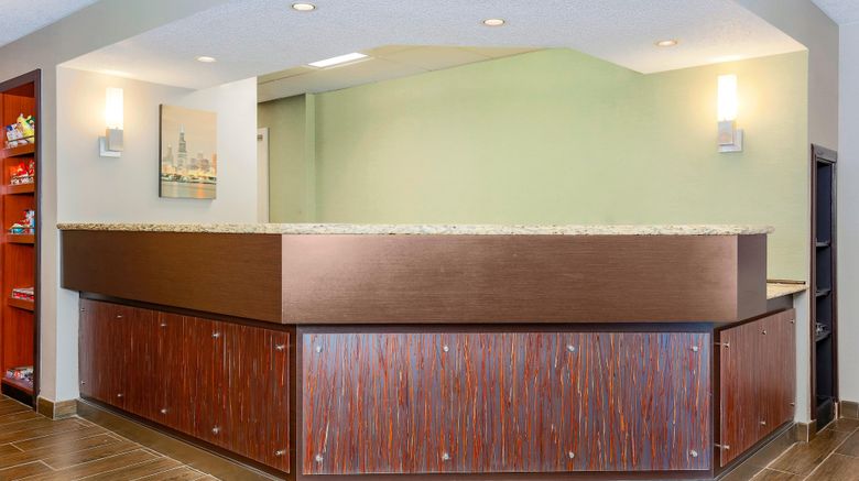 <b>Residence Inn Chicago Deerfield Lobby</b>. Images powered by <a href="https://www.leonardoworldwide.com/" title="Leonardo Worldwide" target="_blank">Leonardo</a>.