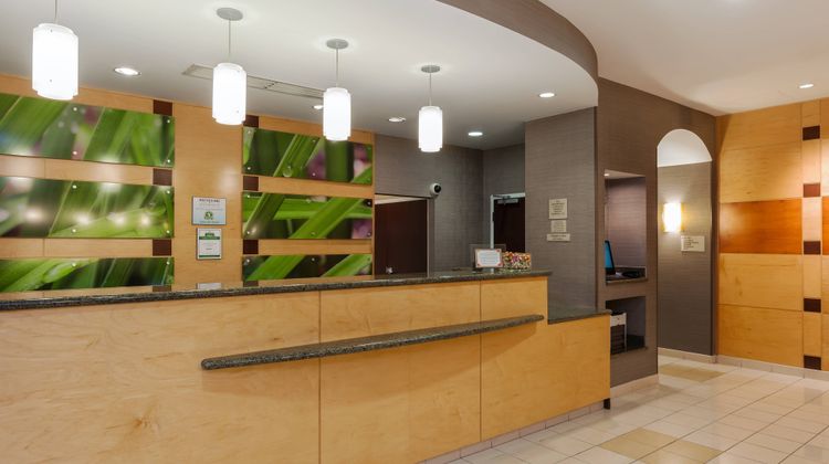 SpringHill Suites Charlotte Lake Norman Lobby