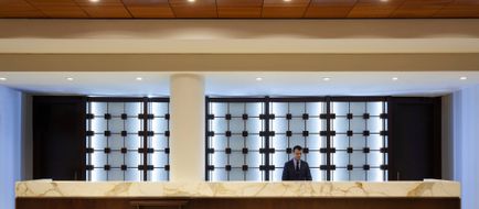 Marriott Orlando Airport Lakeside Lobby