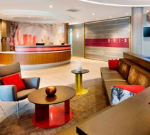 SpringHill Suites Columbus OSU Lobby