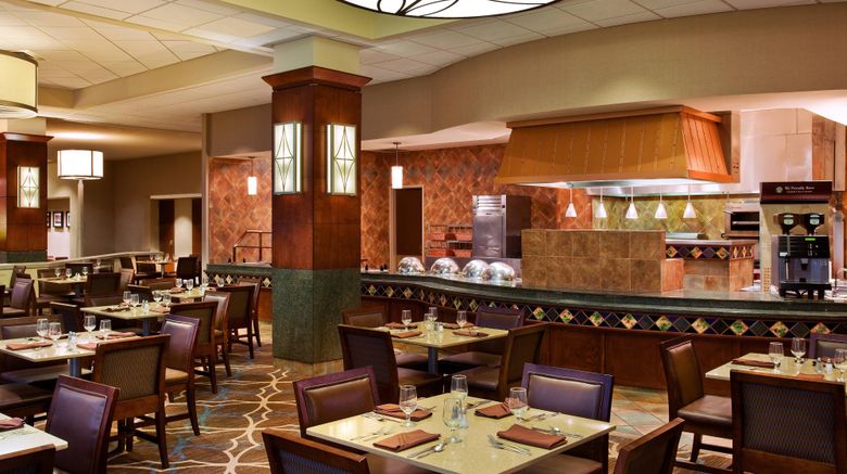 <b>Sheraton Sioux Falls & Convention Center Restaurant</b>. Images powered by <a href="https://www.leonardoworldwide.com/" title="Leonardo Worldwide" target="_blank">Leonardo</a>.