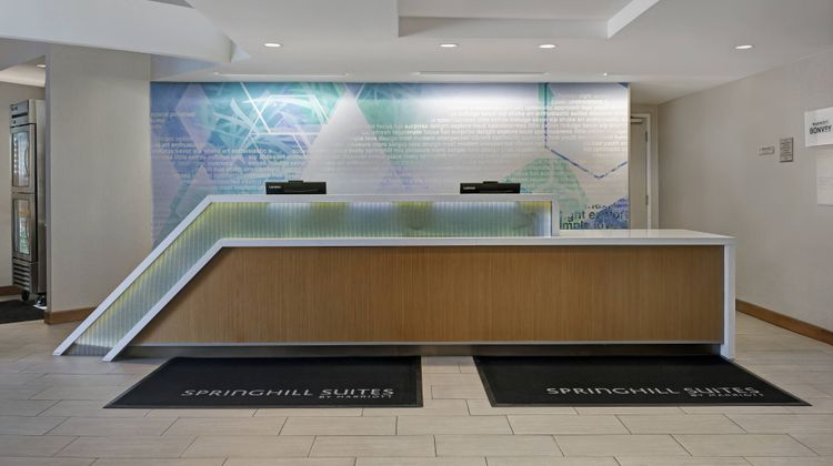 SpringHill Suites Palm Desert Lobby