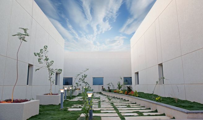 Marriott Executive Apartments Madinah Exterior