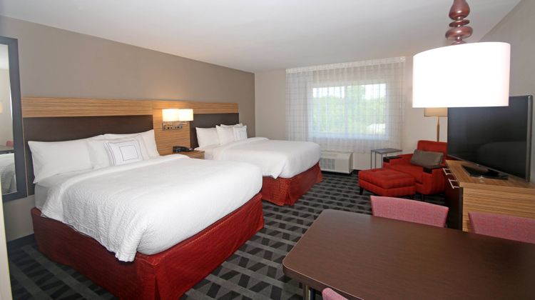 TownePlace Suites North Charleston Suite