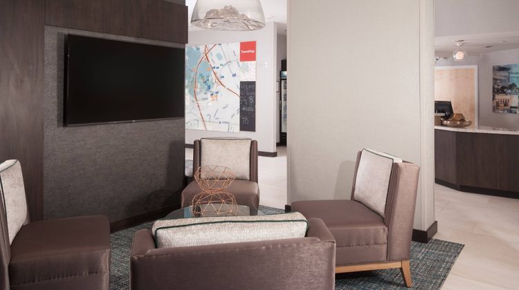 TownePlace Suites Airport/Conv Ctr Lobby