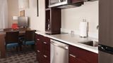 TownePlace Suites Airport/Conv Ctr Room