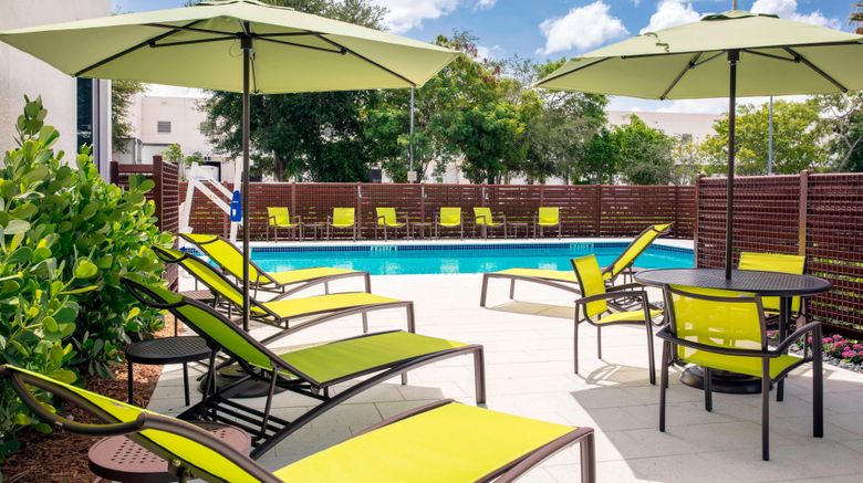<b>SpringHill Suites Miami Doral Pool</b>. Images powered by <a href="https://www.leonardoworldwide.com/" title="Leonardo Worldwide" target="_blank">Leonardo</a>.
