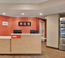 TownePlace Suites Cedar Rapids Marion Lobby
