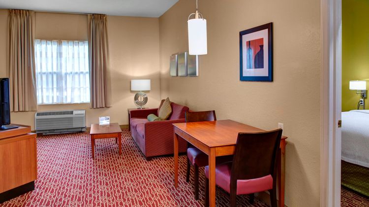 TownePlace Suites Cleveland Westlake Room