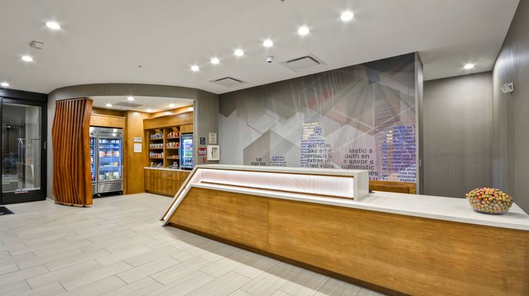 SpringHill Suites Cincinnati Blue Ash Lobby