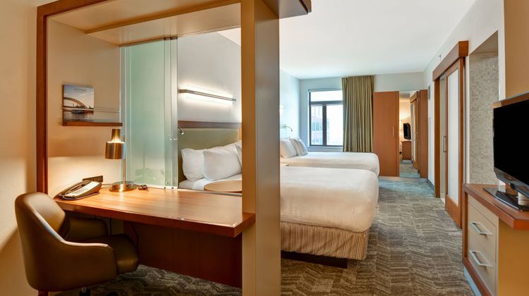 SpringHill Suites Cincinnati Midtown Suite