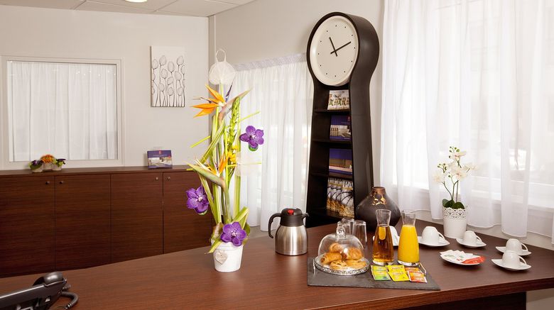 <b>Sejours & Affaires Atlantis-Massy Lobby</b>. Images powered by <a href="https://www.leonardoworldwide.com/" title="Leonardo Worldwide" target="_blank">Leonardo</a>.