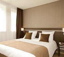 Sejours & Affaires Atlantis-Massy Room