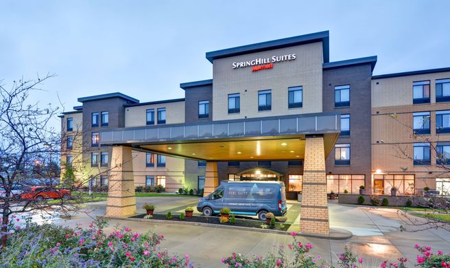 SpringHill Suites Cincinnati Arpt South Exterior
