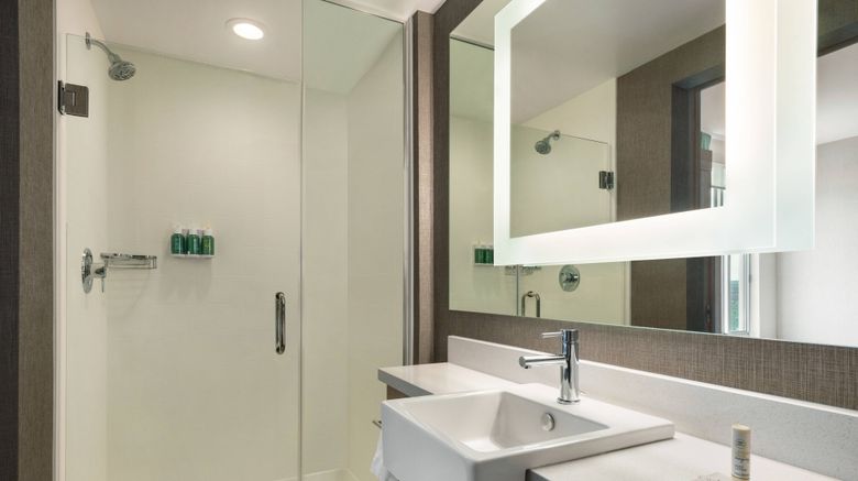 <b>SpringHill SuiteMilwaukee West/Wauwatosa Room</b>. Images powered by <a href="https://www.leonardoworldwide.com/" title="Leonardo Worldwide" target="_blank">Leonardo</a>.