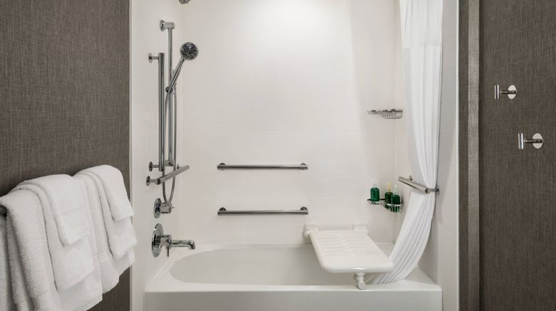 <b>SpringHill SuiteMilwaukee West/Wauwatosa Room</b>. Images powered by <a href="https://www.leonardoworldwide.com/" title="Leonardo Worldwide" target="_blank">Leonardo</a>.