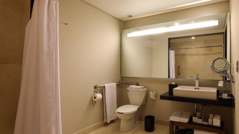 <b>JW Marriott Mexico City Santa Fe Room</b>. Images powered by <a href="https://www.leonardoworldwide.com/" title="Leonardo Worldwide" target="_blank">Leonardo</a>.