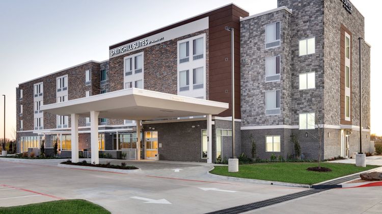 SpringHill Suites Dallas Mansfield Exterior