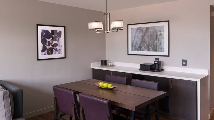 Morgantown Marriott at Waterfront Place Suite