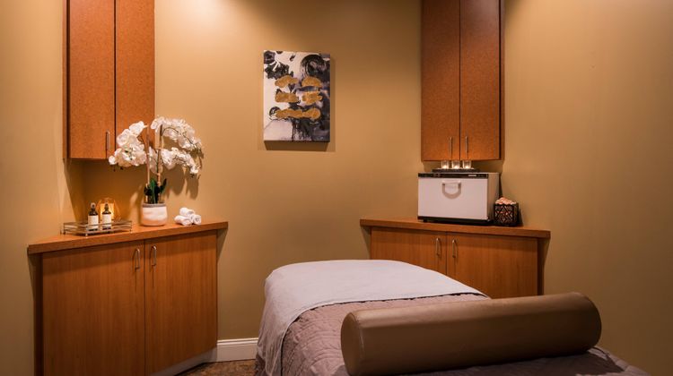 Morgantown Marriott at Waterfront Place Spa