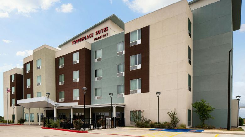 TownePlace Suites Kingsville Exterior. Images powered by <a href="https://www.leonardoworldwide.com" target="_blank" rel="noopener">Leonardo</a>.