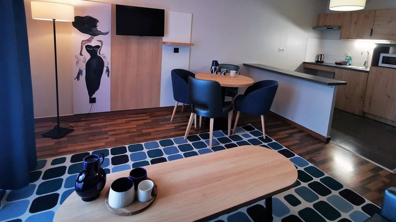 <b>Residhome Asnieres Suite</b>. Images powered by <a href="https://www.leonardoworldwide.com/" title="Leonardo Worldwide" target="_blank">Leonardo</a>.