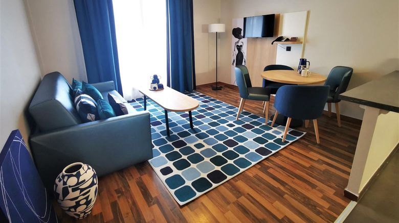 <b>Residhome Asnieres Suite</b>. Images powered by <a href="https://www.leonardoworldwide.com/" title="Leonardo Worldwide" target="_blank">Leonardo</a>.