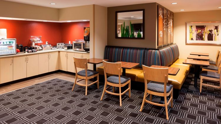 TownePlace Suites by Marriott Columbus Restaurant