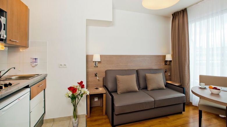 <b>Residhome Monceau Bois Colombes Suite</b>. Images powered by <a href="https://www.leonardoworldwide.com/" title="Leonardo Worldwide" target="_blank">Leonardo</a>.