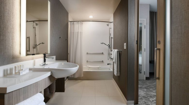 <b>Springhill Suites DFW Airport South Room</b>. Images powered by <a href="https://www.leonardoworldwide.com/" title="Leonardo Worldwide" target="_blank">Leonardo</a>.