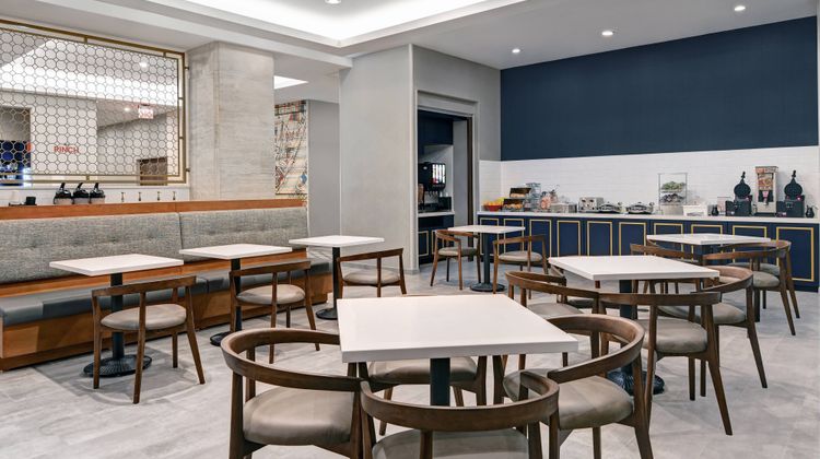 TownePlace Suites Cincinnati Downtown Restaurant