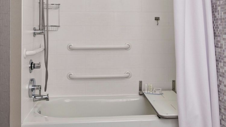 SpringHill Suites Detroit Metro Airport Room