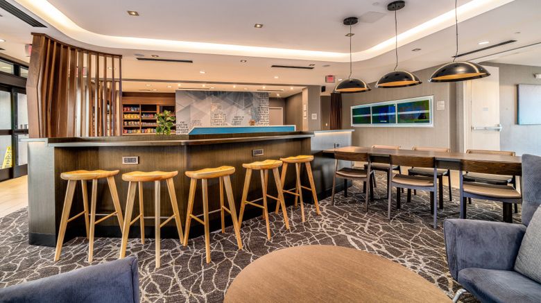 <b>SpringHill Suites Oakland Airport Lobby</b>. Images powered by <a href="https://www.leonardoworldwide.com/" title="Leonardo Worldwide" target="_blank">Leonardo</a>.