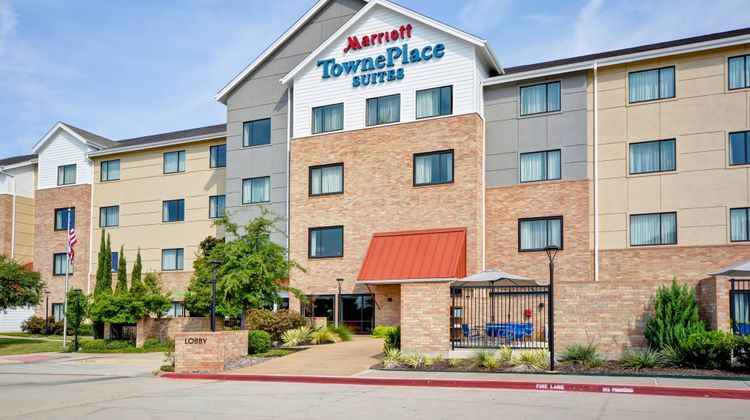TownePlace Suites Dallas Lewisville Exterior