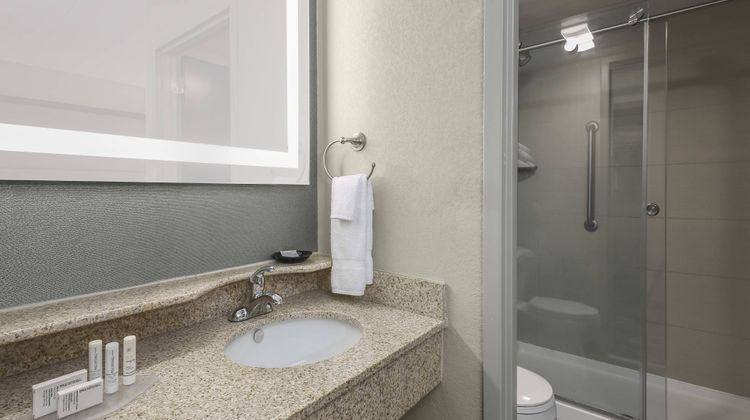 SpringHill Suites by Marriott Room