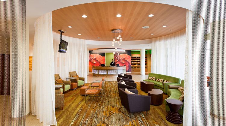SpringHill Suites Wenatchee Lobby