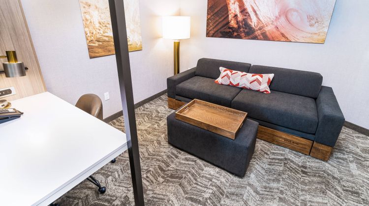 SpringHill Stes Airport/Rancho Cucamonga Room
