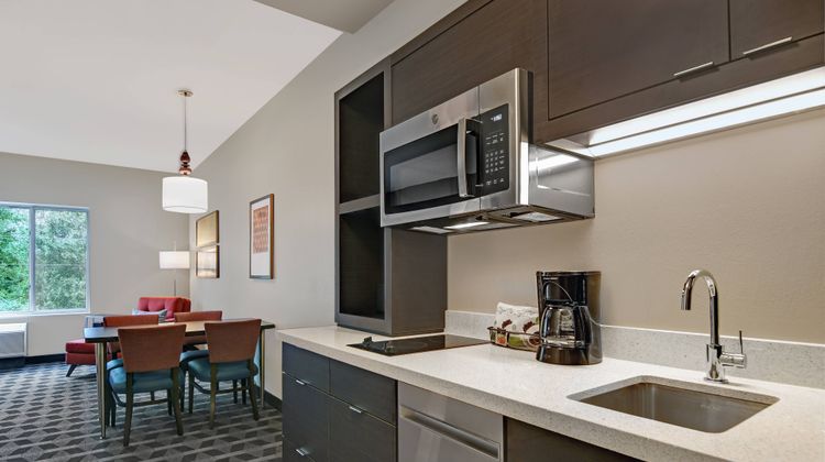 TownePlace Suites Lima Room