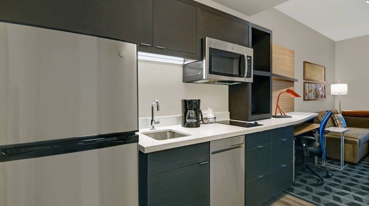 TownePlace Suites Lima Room