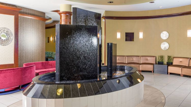 SpringHill Suites by Marriott Norfolk Lobby