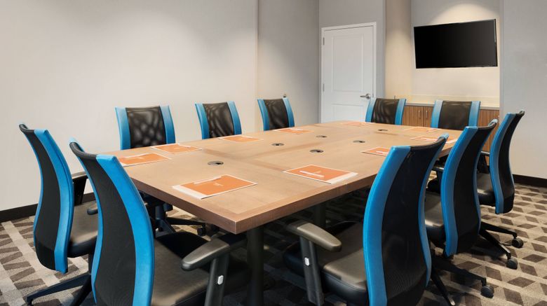 <b>TownePlace Suites Dubuque Downtown Meeting</b>. Images powered by <a href="https://www.leonardoworldwide.com/" title="Leonardo Worldwide" target="_blank">Leonardo</a>.