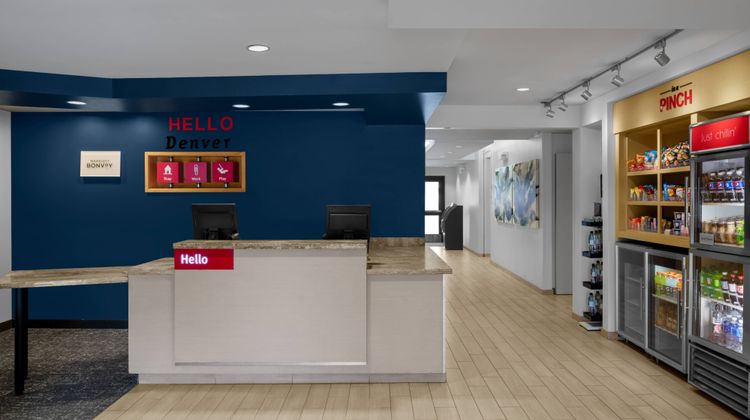 TownePlace Suites Denver Aprt/Fitzsimons Lobby