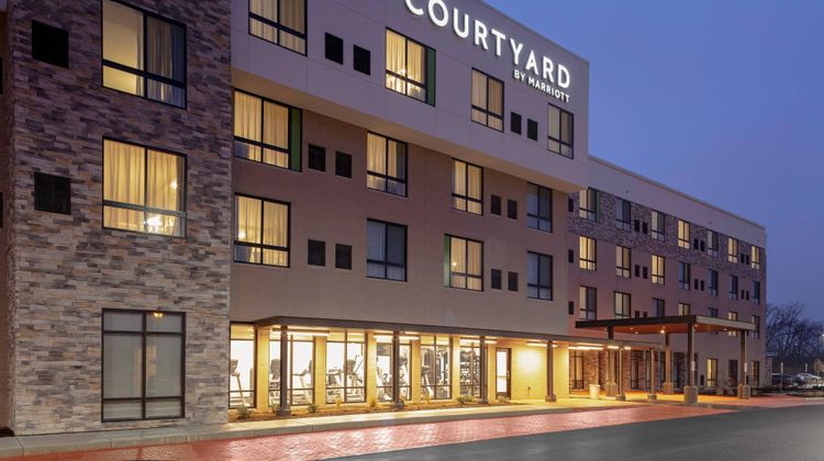 Courtyard by Marriott Cincinnati Mason Exterior