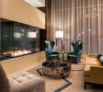 JW Marriott Minneapolis Mall of America Lobby