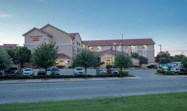 TownePlace Suites Fort Worth Downtown Exterior