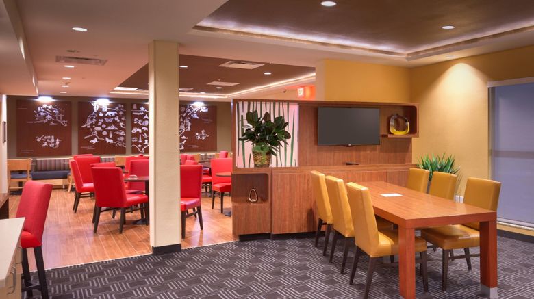 <b>TownePlace Suites Dickinson Lobby</b>. Images powered by <a href="https://www.leonardoworldwide.com/" title="Leonardo Worldwide" target="_blank">Leonardo</a>.