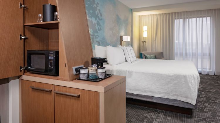 Courtyard by Marriott Cincinnati Mason Suite